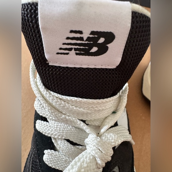 NWOB Womens New Balance 57/40 Black Sea Salt Chunky 80’s Retro Inspired Sneakers - Picture 9 of 11